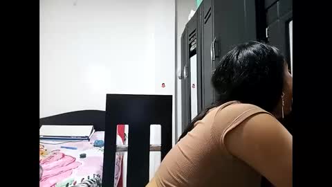 Snapshot of lia_hottie chatting on 12/17/25, 07:09 Lia online show from 12/17/25, 07:09