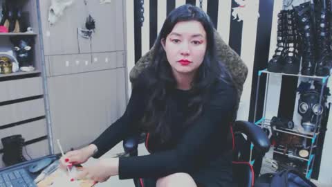 . online show from 01/11/25, 04:06