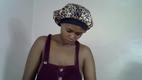 Snapshot of lia_jupiter1 chatting on 09/21/25, 12:34 lia online show from 09/21/25, 12:34