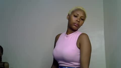 Snapshot of lia_jupiter1 chatting on 10/04/25, 07:23 lia online show from 10/04/25, 07:23