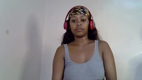 Snapshot of lia_jupiter1 chatting on 11/02/25, 02:25 lia online show from 11/02/25, 02:25