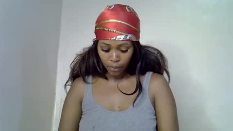 Snapshot of lia_jupiter1 chatting on 11/22/25, 05:12 lia online show from 11/22/25, 05:12