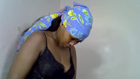 Snapshot of lia_jupiter1 chatting on 11/23/25, 03:01 lia online show from 11/23/25, 03:01