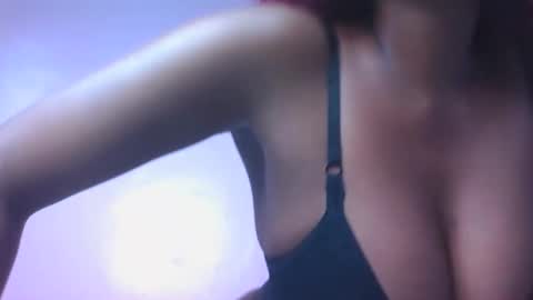 lia online show from 02/19/26, 12:01