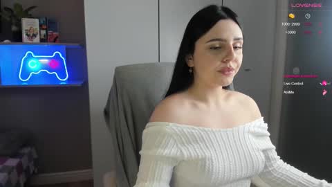 Lia online show from 11/15/25, 02:57