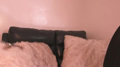 Snapshot of lia_mackenzie chatting on 04/18/26, 04:27 liaa online show from 04/18/26, 04:27