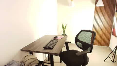 LIA online show from 03/04/26, 06:58