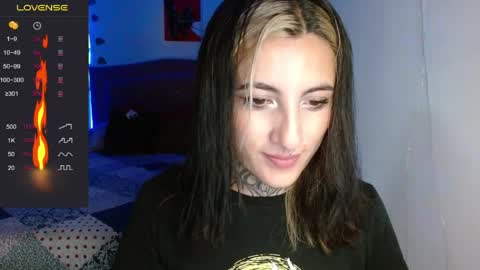 lia spicy   ig online show from 04/12/26, 04:34