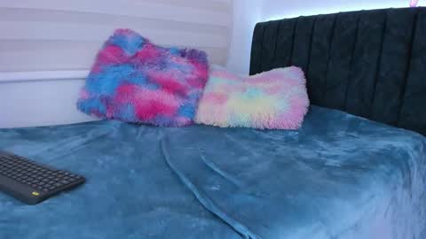 Little Queen Lia  online show from 01/18/25, 03:42