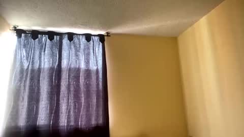 Snapshot of lia_queen610 chatting on 03/29/26, 07:58 Little Queen Lia online show from 03/29/26, 07:58