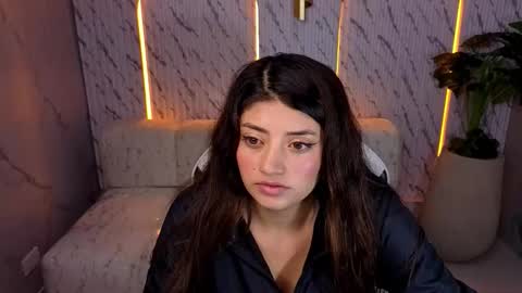 Snapshot of lia_queen_tx chatting on 03/21/26, 03:00 Online 1400 - 2100 online show from 03/21/26, 03:00