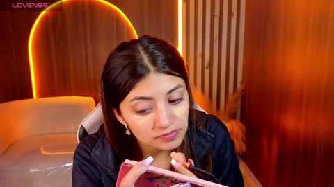 Snapshot of lia_queen_tx chatting on 04/19/26, 02:55 Online 1400 - 2100 online show from 04/19/26, 02:55