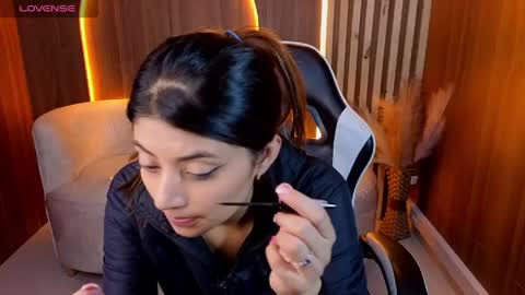Snapshot of lia_queen_tx chatting on 06/05/26, 03:13 Online 1400 - 2100 online show from 06/05/26, 03:13