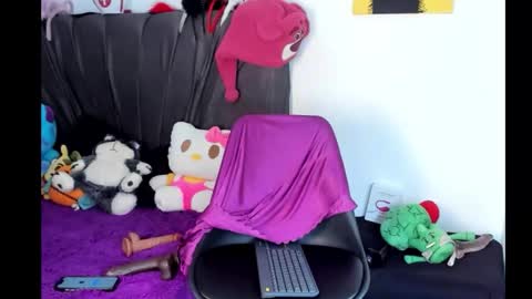 lia_rip01 online show from 09/19/25, 04:18