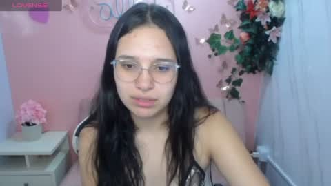Snapshot of lia_rose_ch chatting on 07/23/26, 03:04 lia_rose_ch online show from 07/23/26, 03:04