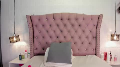 lia_sofiia online show from 05/11/26, 09:04
