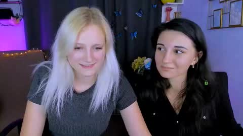 Snapshot of lia_sunset chatting on 09/09/25, 04:50 Lia online show from 09/09/25, 04:50