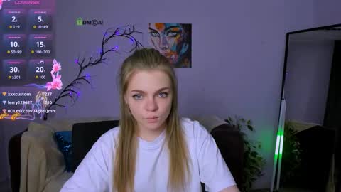 Snapshot of lia_sunset chatting on 09/13/25, 09:47 Lia online show from 09/13/25, 09:47