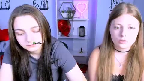 Snapshot of lia_sunset chatting on 09/15/25, 05:51 Lia online show from 09/15/25, 05:51