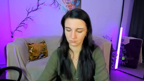 Snapshot of lia_sunset chatting on 09/17/25, 12:07 Lia online show from 09/17/25, 12:07