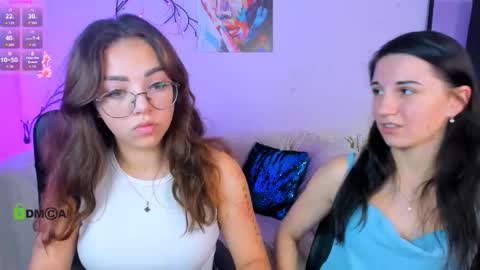 Snapshot of lia_sunset chatting on 09/23/25, 07:33 Lia online show from 09/23/25, 07:33