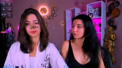 Snapshot of lia_sunset chatting on 10/01/25, 12:11 Lia online show from 10/01/25, 12:11