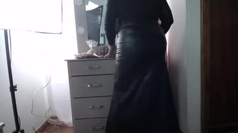 Lia Taylor online show from 09/18/25, 12:18