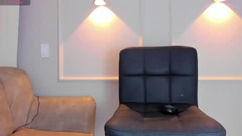 liz walton online show from 12/19/24, 03:08