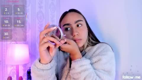 Snapshot of liaa_18 chatting on 10/24/25, 03:14 Liaa online show from 10/24/25, 03:14