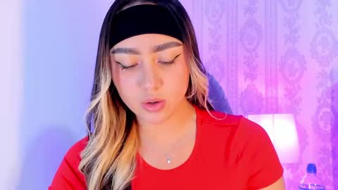 Snapshot of liaa_18 chatting on 04/09/26, 04:12 Liaa online show from 04/09/26, 04:12