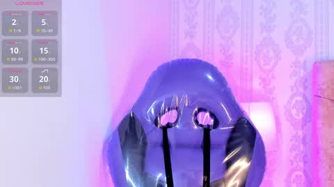 Snapshot of liaa_18 chatting on 04/22/26, 05:32 Liaa online show from 04/22/26, 05:32