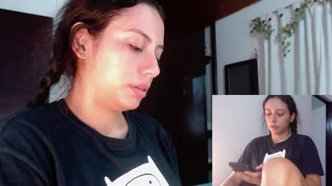 Snapshot of liaa_cute_ chatting on 03/01/25, 06:24   lia  online show from 03/01/25, 06:24