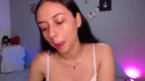 Snapshot of liaa_cute_ chatting on 03/30/26, 01:06 lia online show from 03/30/26, 01:06