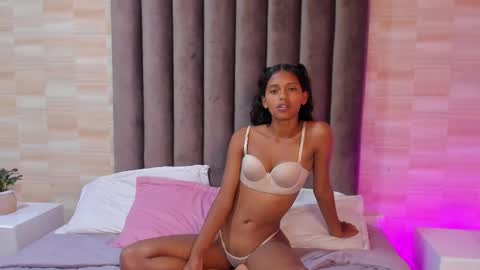 Lia online show from 03/06/25, 01:48