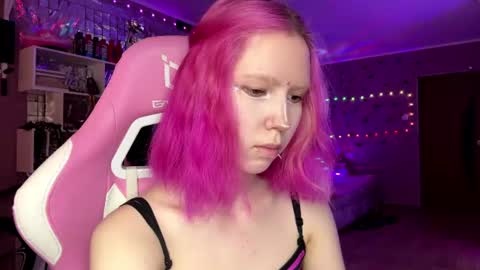 Snapshot of liaaluna chatting on 06/24/26, 01:32 Lia online show from 06/24/26, 01:32