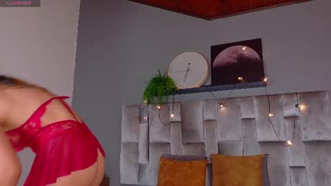 Snapshot of liaamoretti__ chatting on 07/06/26, 01:02 L I A online show from 07/06/26, 01:02