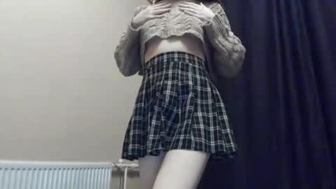 Snapshot of liabanny chatting on 02/16/26, 07:10 Julia online show from 02/16/26, 07:10