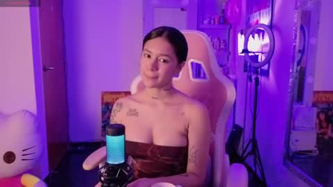 Snapshot of liabutera chatting on 04/15/26, 10:21 Lia Butera online show from 04/15/26, 10:21