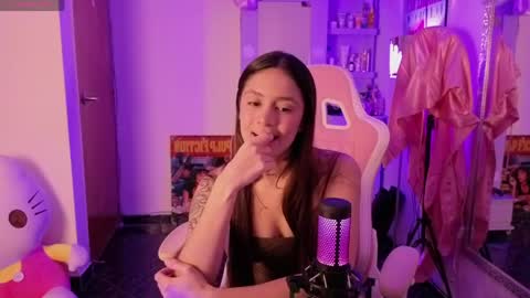 Snapshot of liabutera chatting on 05/15/26, 09:00 Lia Butera online show from 05/15/26, 09:00