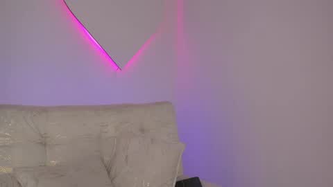 Snapshot of liacampbell__ chatting on 05/23/26, 09:30 La online show from 05/23/26, 09:30