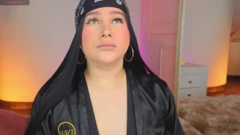 Lia Cox online show from 10/28/25, 03:10