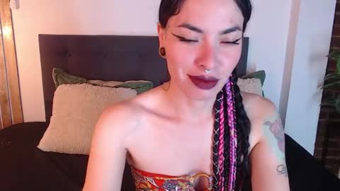 LIA online show from 10/30/25, 01:56