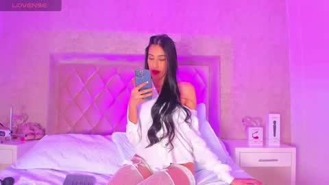 Snapshot of liaflowers chatting on 02/13/25, 05:16 Lia online show from 02/13/25, 05:16