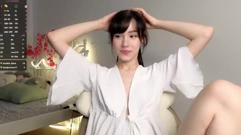 Lia  online show from 02/15/26, 10:25