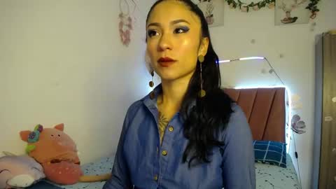 liahdiaz_ online show from 04/15/26, 12:23