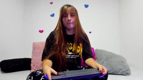 Snapshot of liahferrerr chatting on 10/17/25, 08:33 Liah Ferrer online show from 10/17/25, 08:33