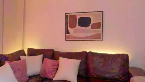 Liah online show from 11/10/25, 01:48