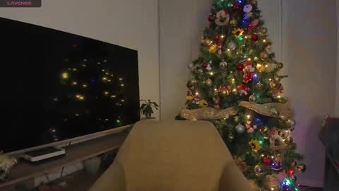 Snapshot of liahkimi chatting on 12/22/24, 05:12 Lia online show from 12/22/24, 05:12