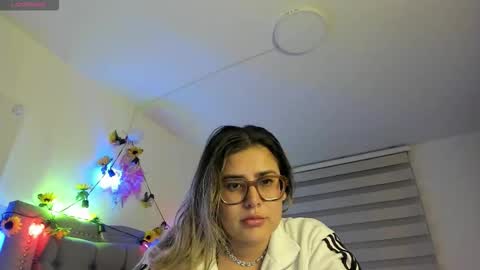 Lia  online show from 02/16/26, 04:30