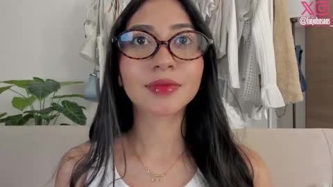 Lia Johnsons online show from 06/01/26, 02:02